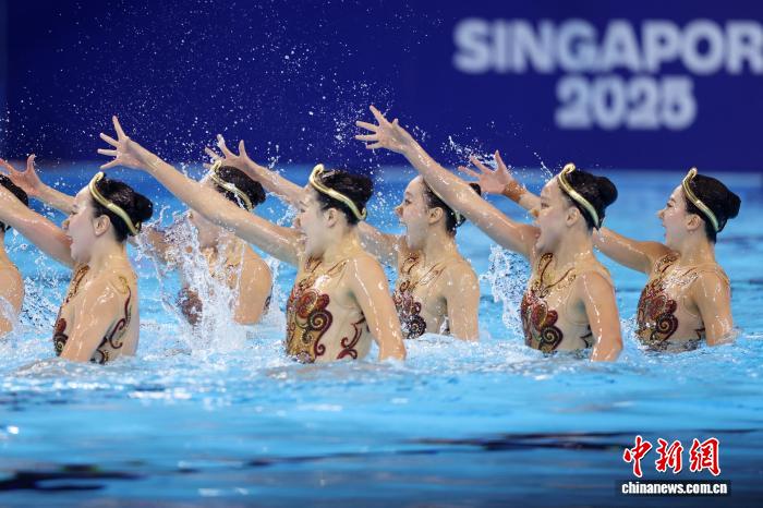 中国花游队新加坡世锦赛技术自选摘金 俄中立队