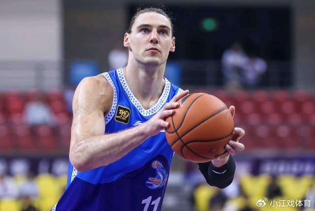 山东男篮客场惜败山西 斯蒂尔首秀16+10助力球队