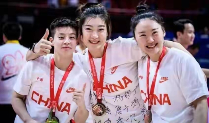 武桐桐荣膺WCBA常规赛MVP 奖励方式引发热议