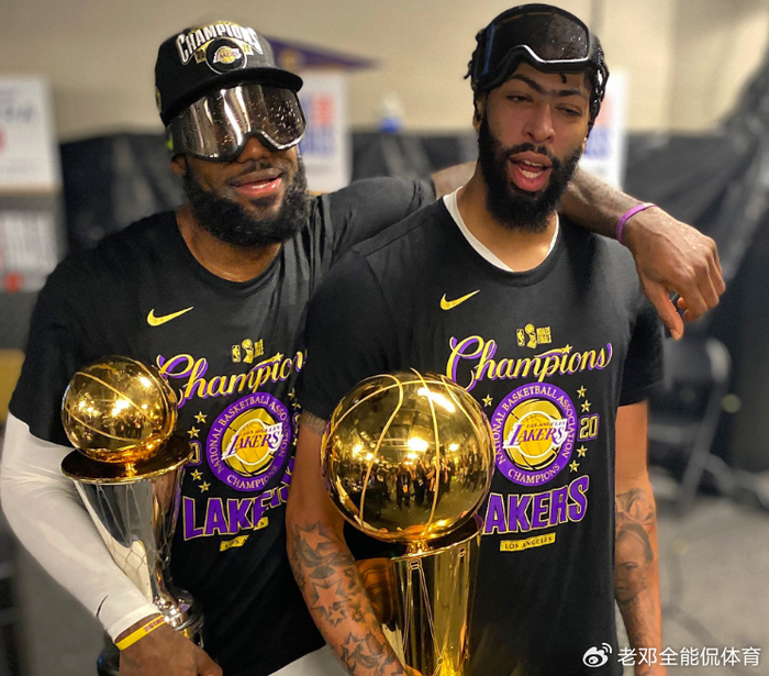 詹姆斯或成湖人首位铜像得主 商业价值成关键因