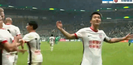 韦世豪独造两球 成都蓉城客场逆转国安领跑积分